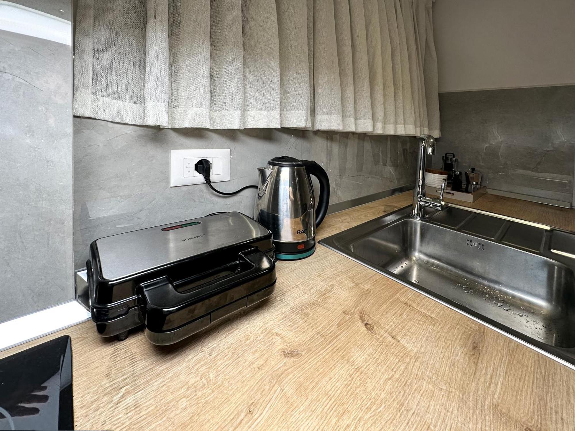 Home Select Tirana 2 Bagian luar foto