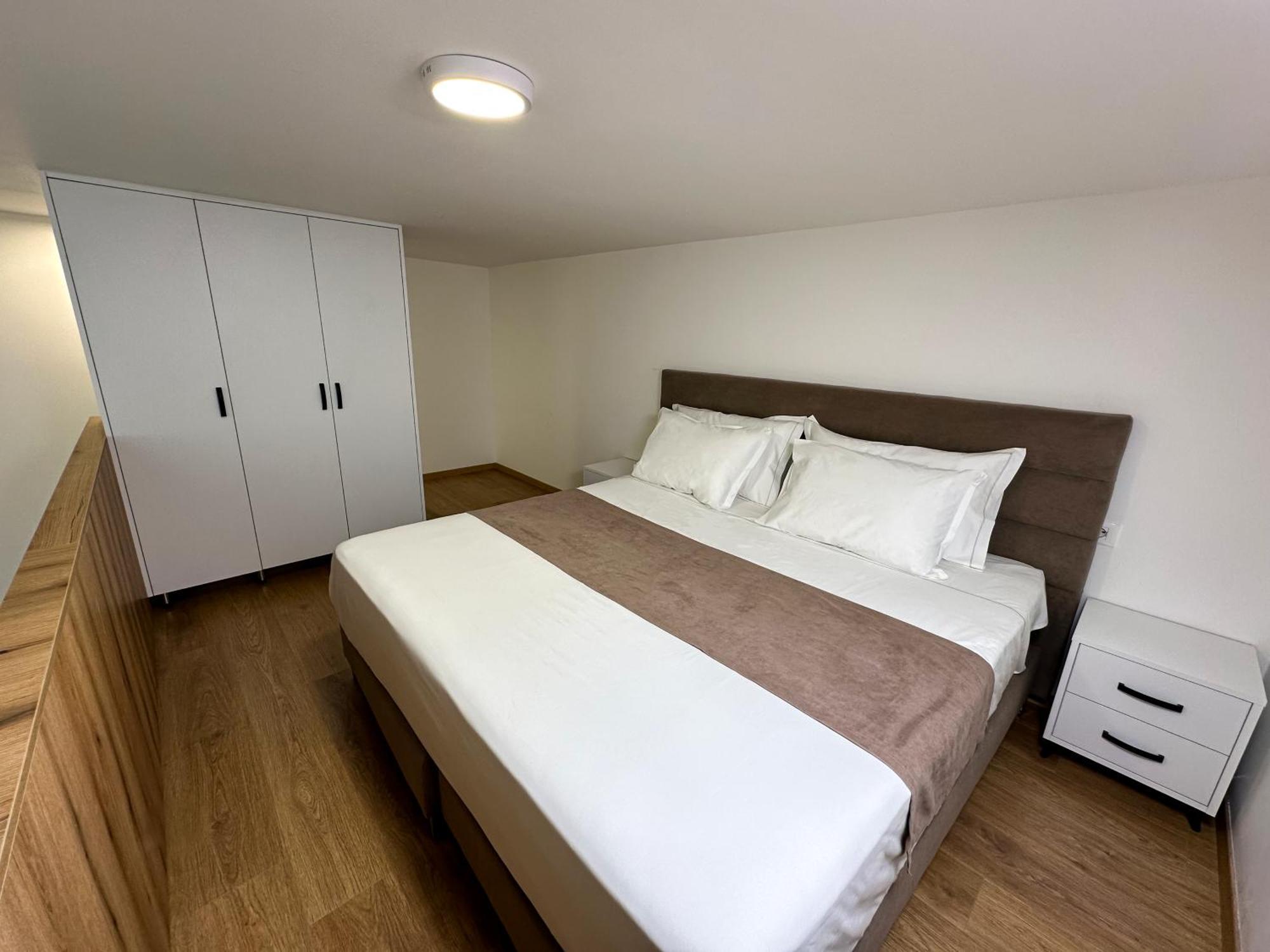 Home Select Tirana 2 Bagian luar foto